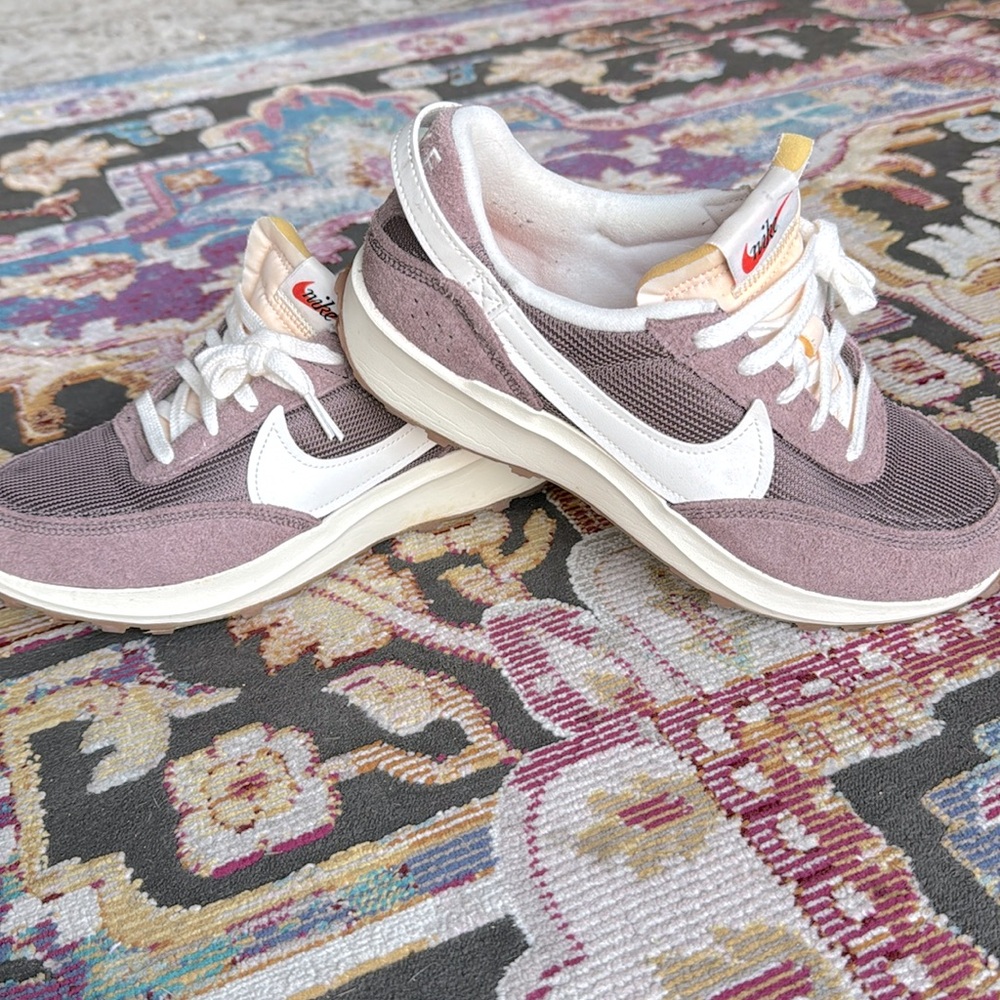 Nike waffle debut